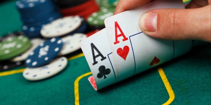 Những Thuật Ngữ Trong Poker: Giải Mã Từ "Check" Đến "All-in"